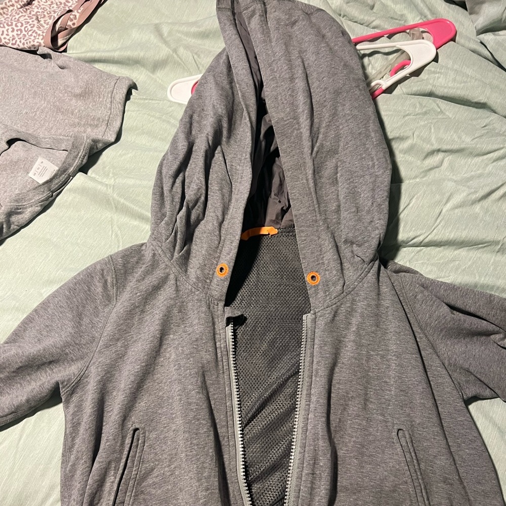 Lululemon cropped jacket